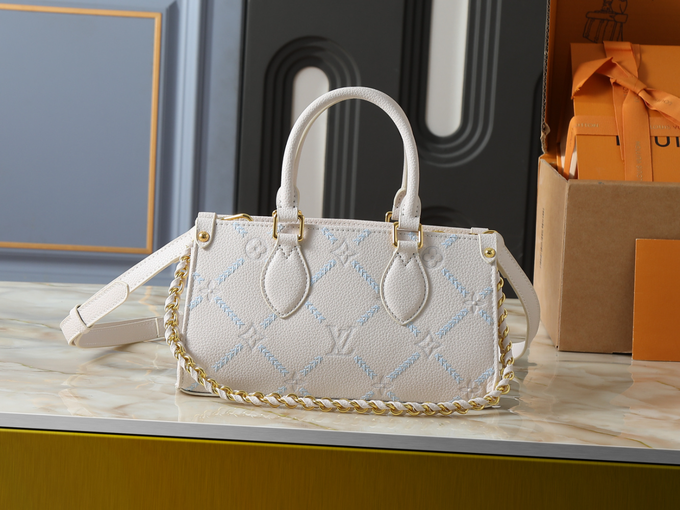LEM488 New arrive fashion white brown pink bag for woman hands bag beautiful gift to choose gift 25 x 13 x 10cm