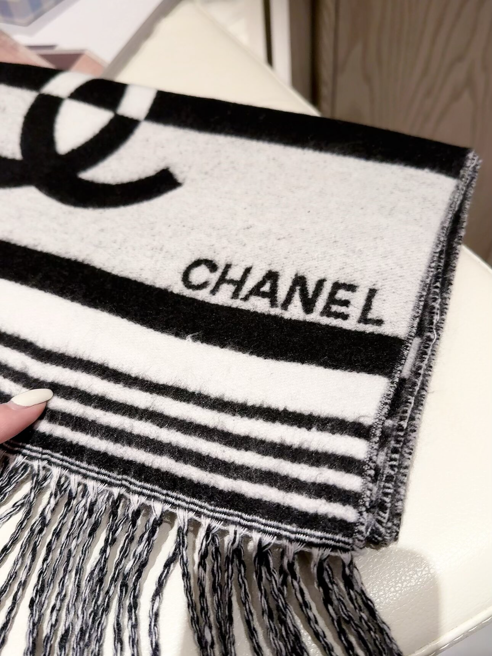 CEM359 new arrive Hot sale black grey brown color fashion beautiful scarf for woman gift to choose
