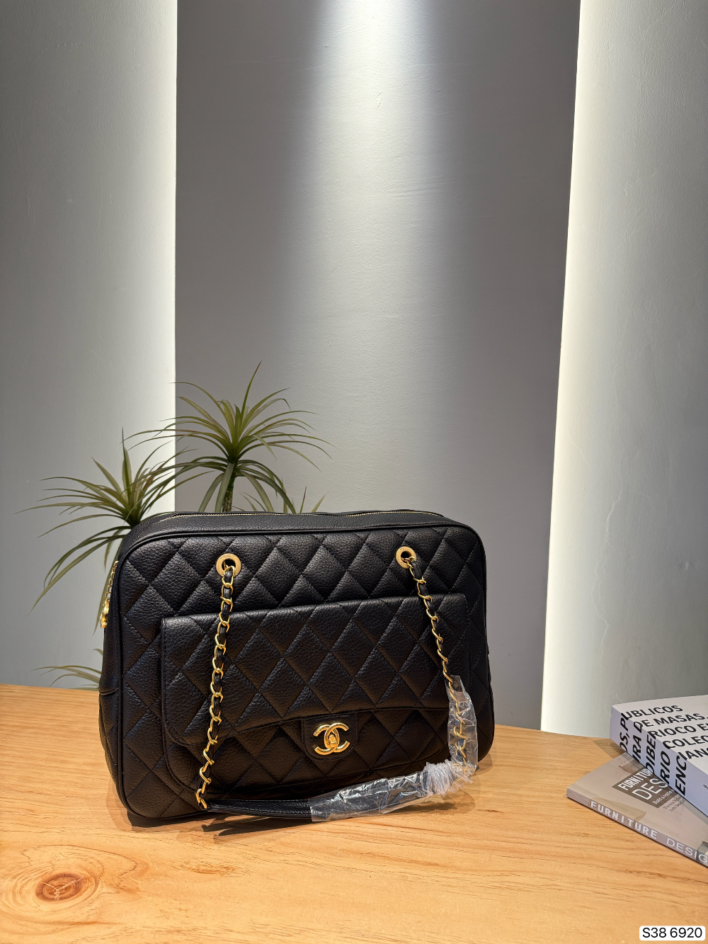 CEM296 New arrive fashion black bag for woman hands bag beautiful gift to choose gift 40*27cm