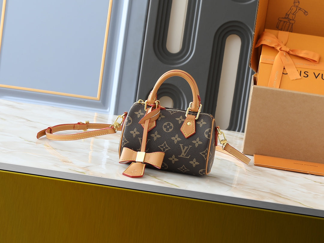 LEM251 Designer Bag Shoulder Bag Crossbody Bag Luxury Bag Purse Designer 16 x 10 x 7.5CM