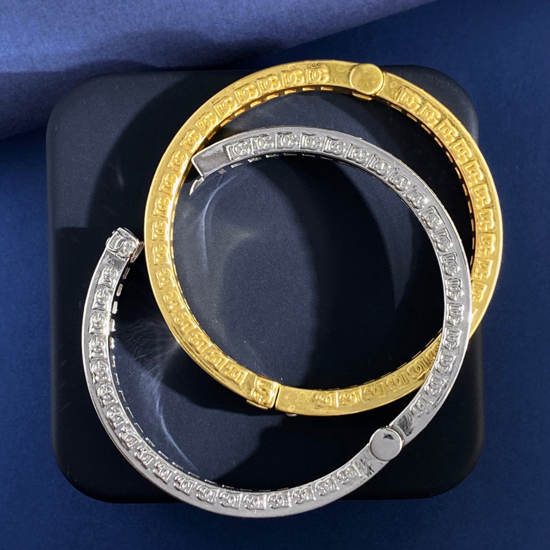 DGEM01 New Arrive Fashion Hot Sale Brass Crystal Square Diamond Love Braclet for Woman Jewelry To Choose Gift