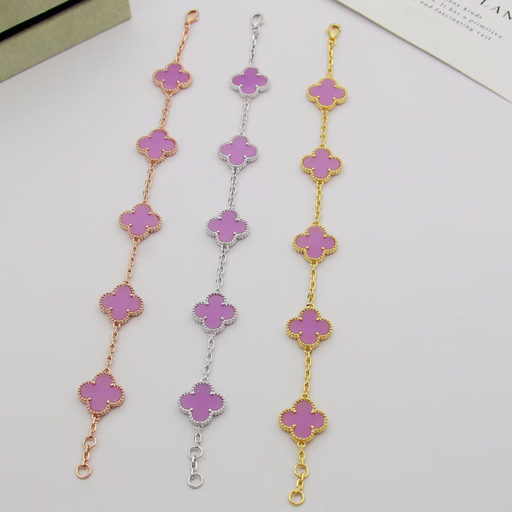 VAEM22 New trendy four-leaf collar chain bracelet personalized luxury high-end accessory available as a gift option