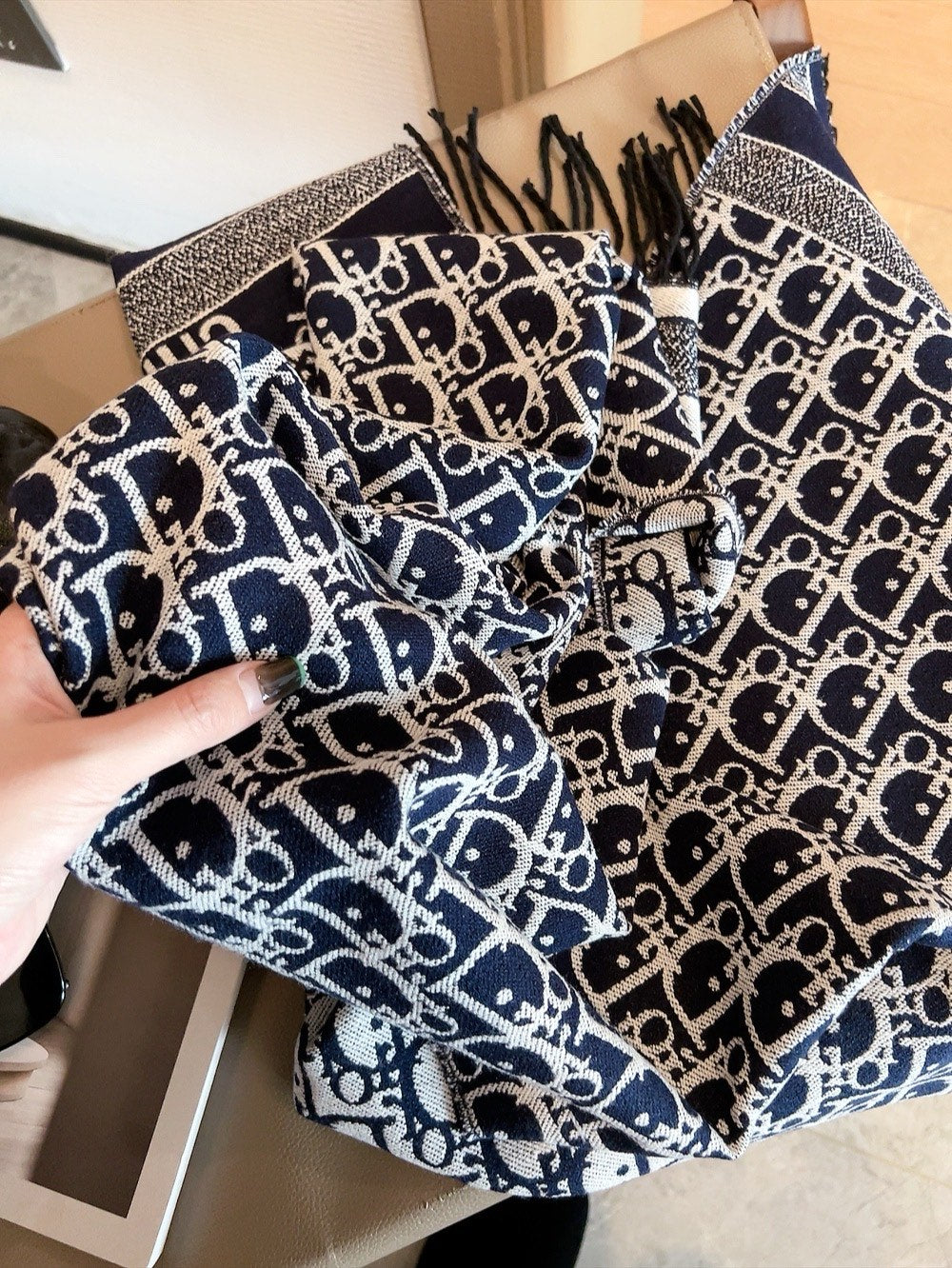 DEM295 new arrive Hot sale brown color fashion beautiful scarf for woman gift to choose