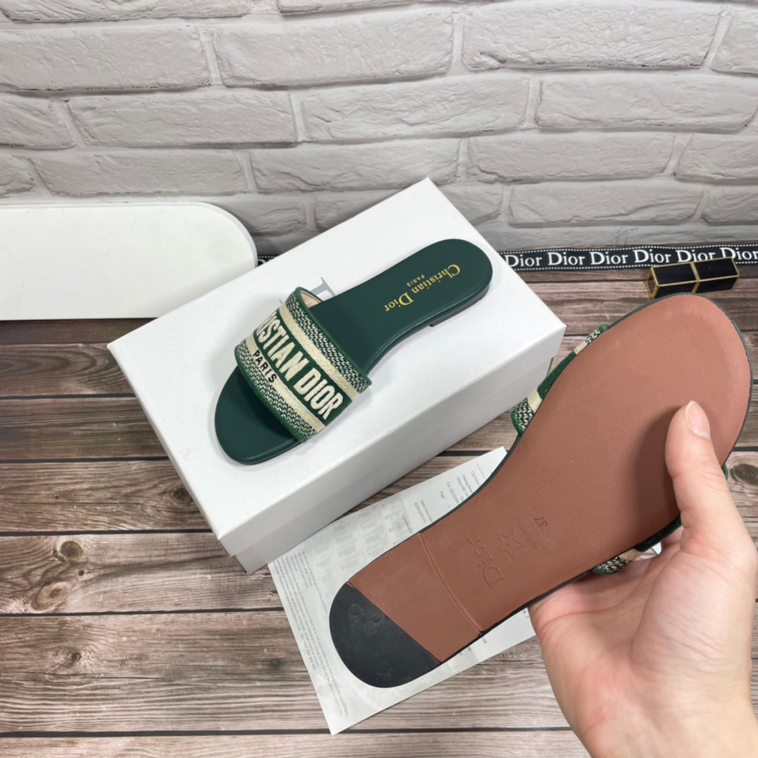 DEM173 fashion green color shose for woman color beautiful gift to choose