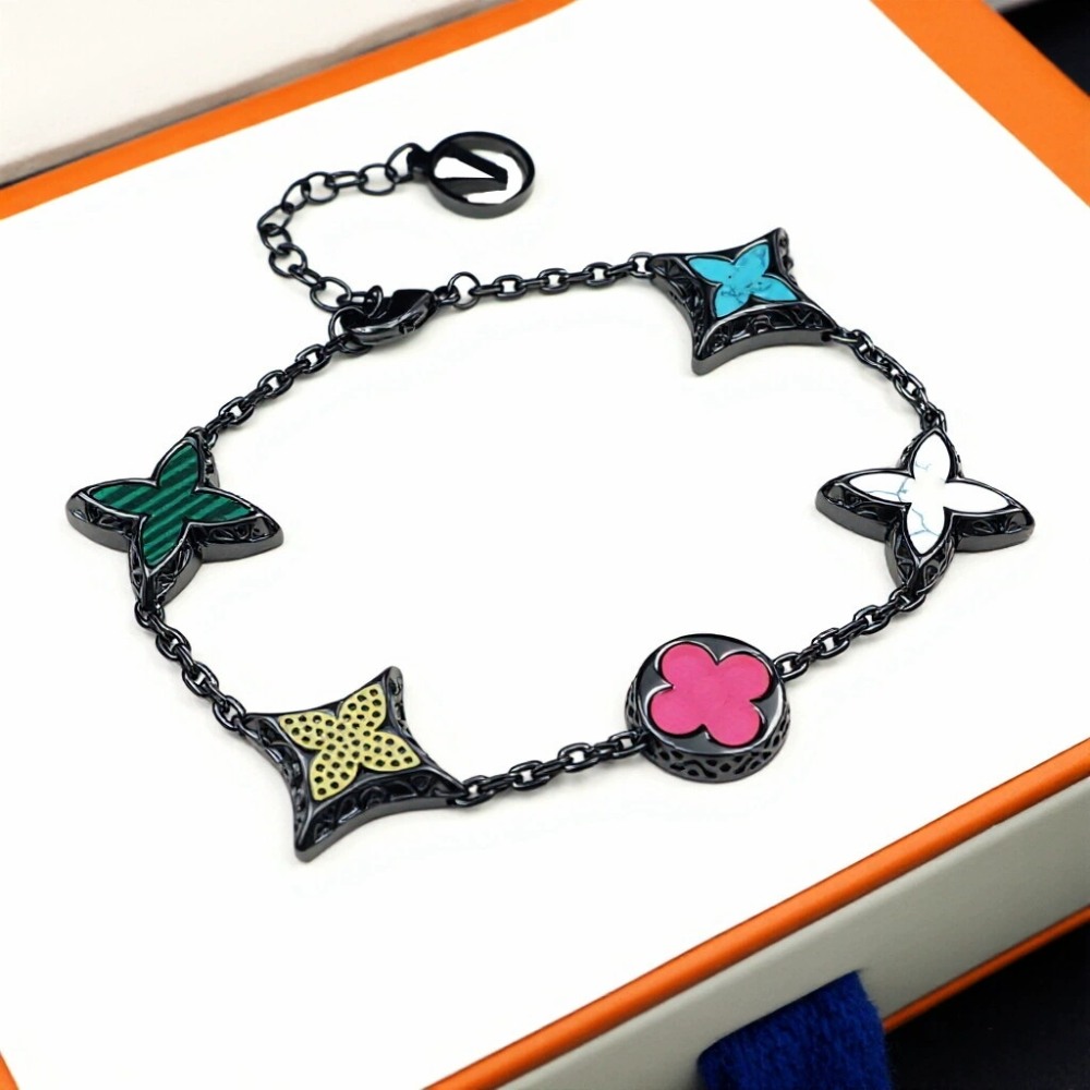 LEM468 New trendy multi-color four-leaf collar chain bracelet personalized luxury high-end accessory available as a gift option