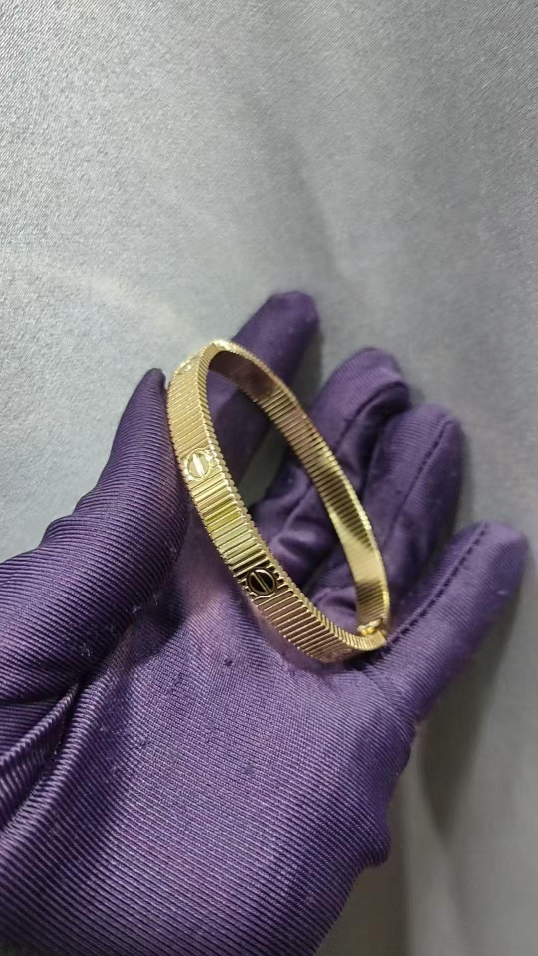 CREM205 New Arrive Fashion Hot Sale Love Braclet for Woman Jewelry To Choose Gift