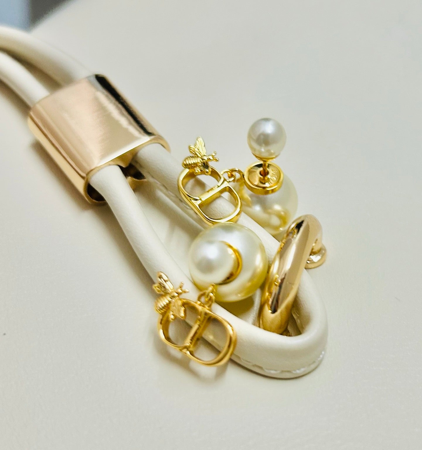 DEM303 New Arrive Gold Color Earring Fashion Design Earring Charm for Women Jewelry