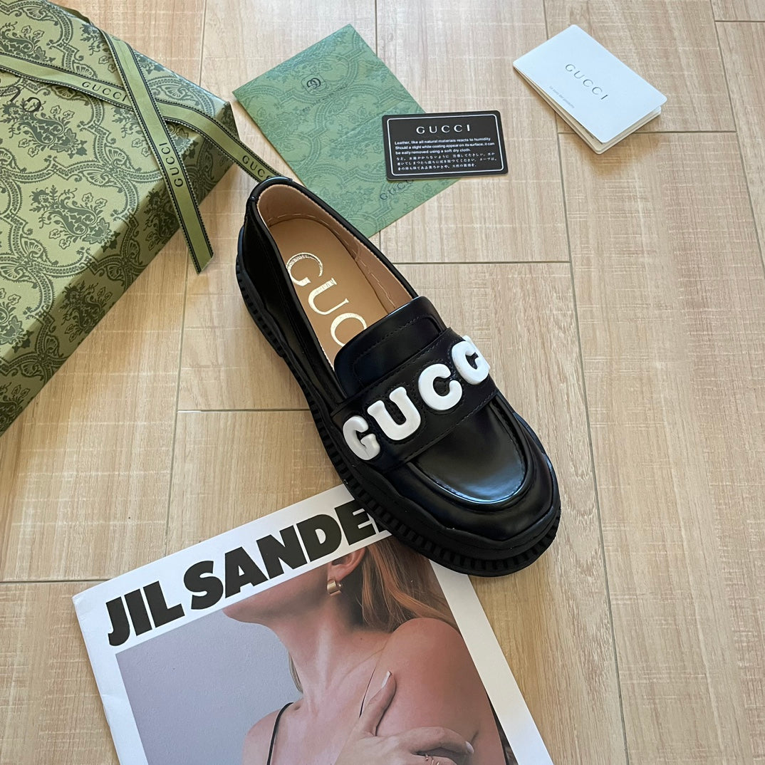 CEM82 fashion 2 color shose for woman black and white color beautiful gift to choose