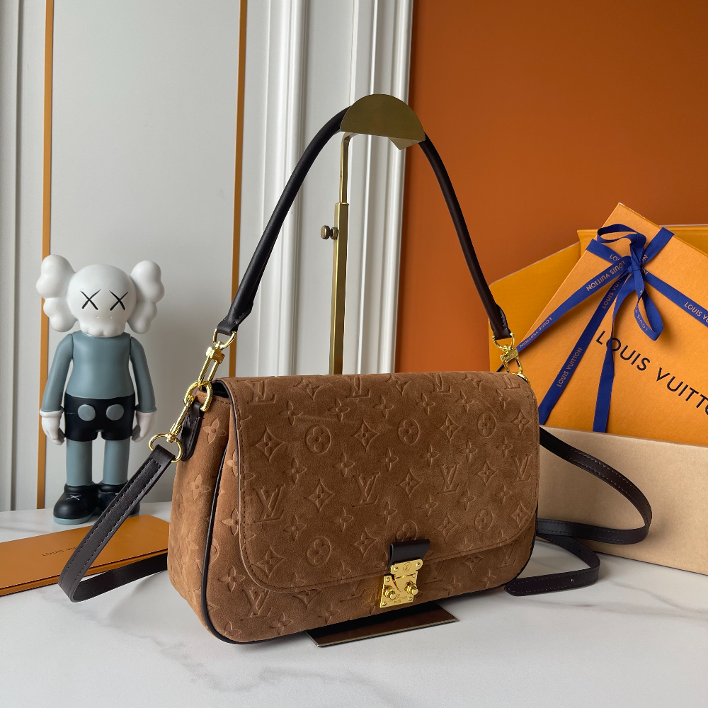 LEM630 New arrive fashion caramel bag for woman hands bag beautiful gift to choose gift 25 x 15 x 5 cm