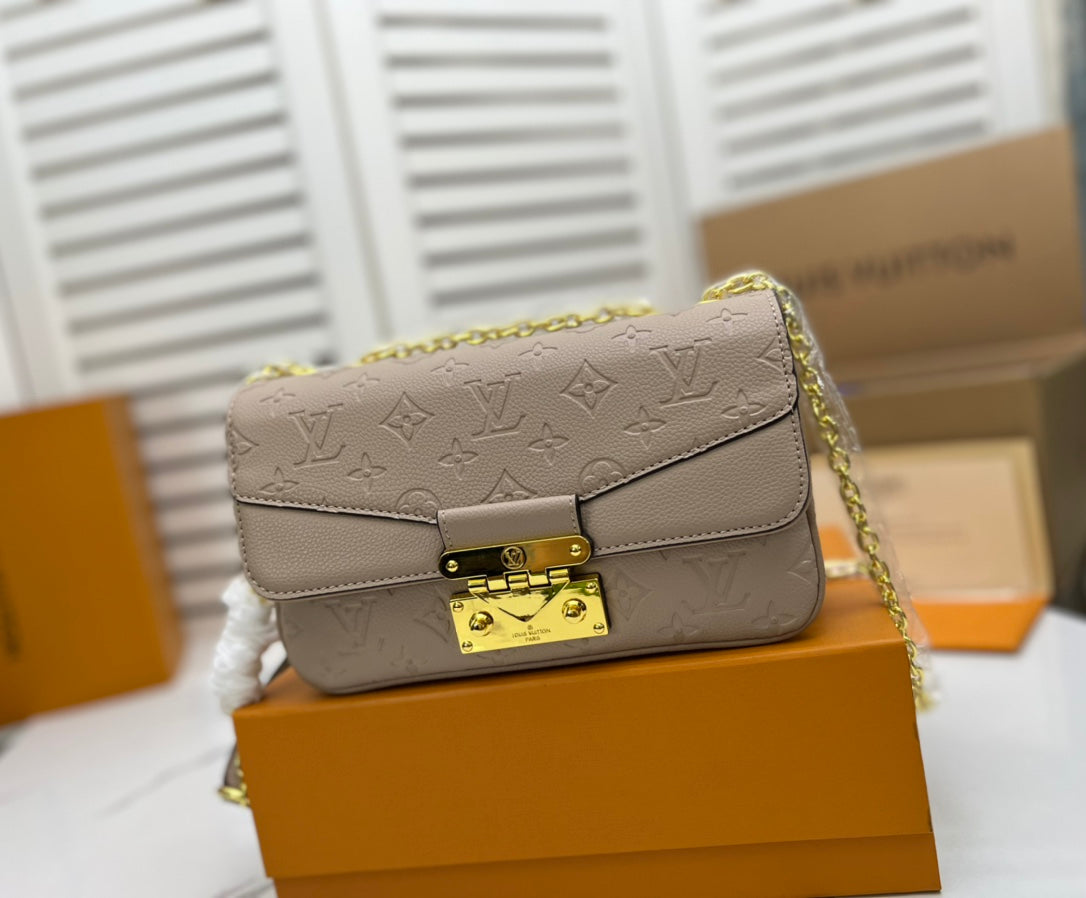 LEM76 Hot sale fashion black bag for woman and men gift size 24.5x15x6.5