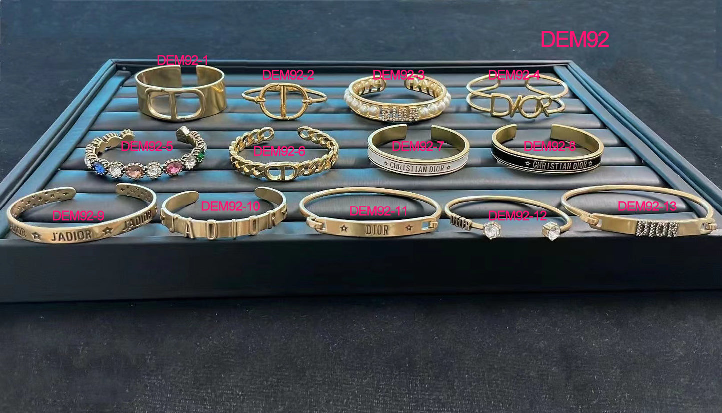 DEM92 Hot Selling Fashion open bracelet Creative Hand Ornaments Shiny Crystal for Women's jewelry Open-ended Bracelet