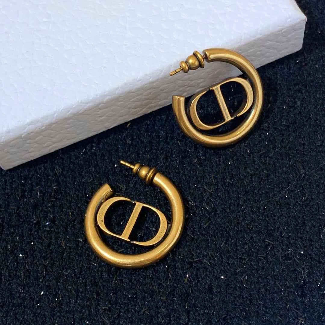 DEM32 New arrive fashion gold color earring for woman jewelry beautiful jewelry to choose gift no with box