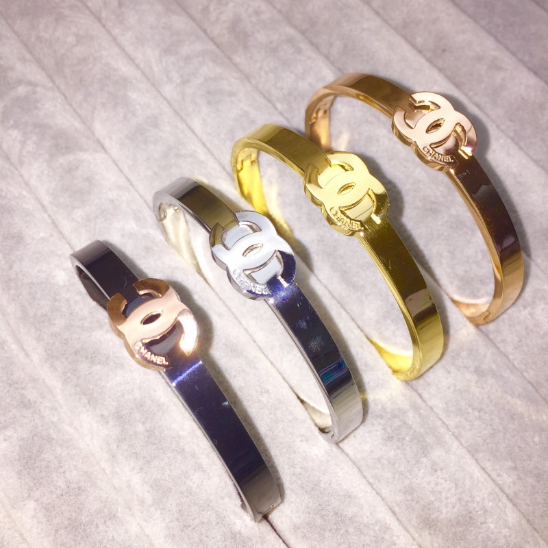 CB02 Luxury new Fashion Famous Titanium Steel Jewelry Design Letter Bangle beautiful For Women