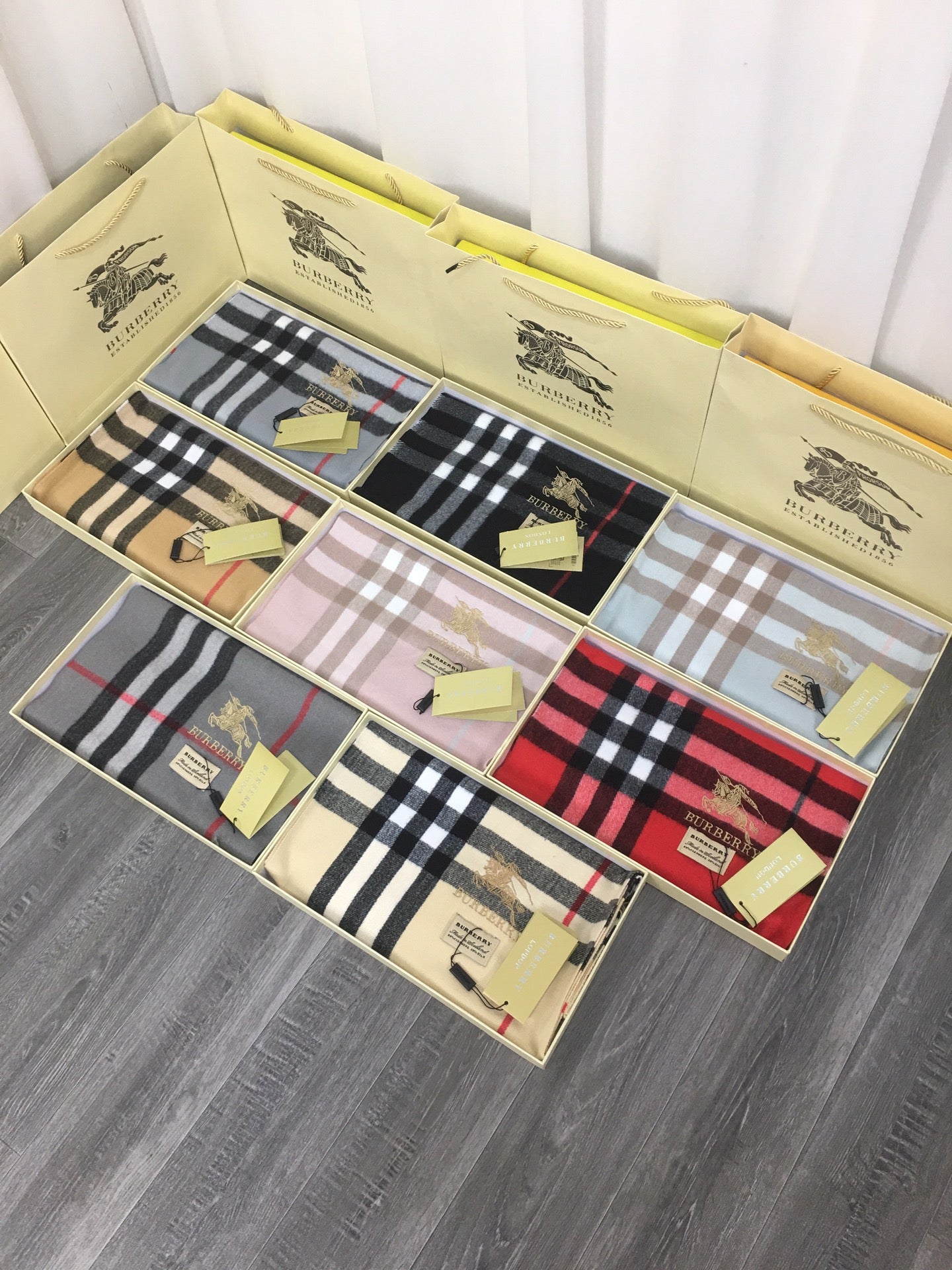 BUEM06 new arrive Hot sale fashion pearl scarf for woman gift 30*180cm