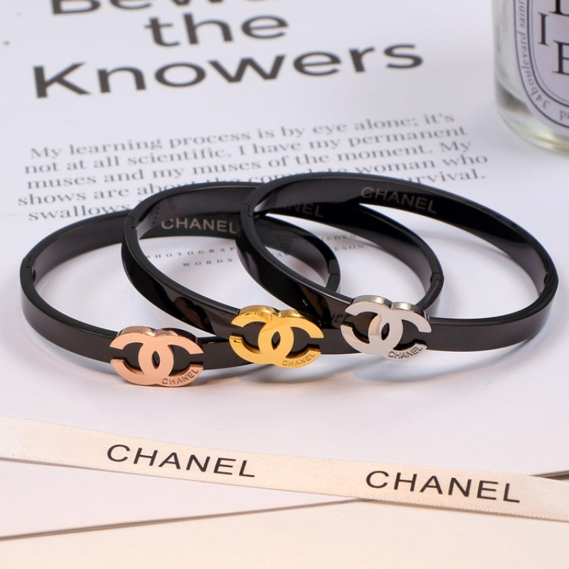 B12 Hot sale fashion bracelets bangle for woman man size jewelry for woman gift come with dust bag