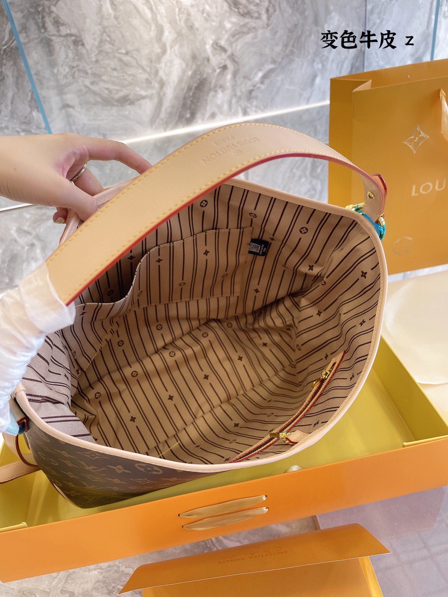 LEM23 New arrive fashion bag for woman beautiful gift to choose gift 32*35cm