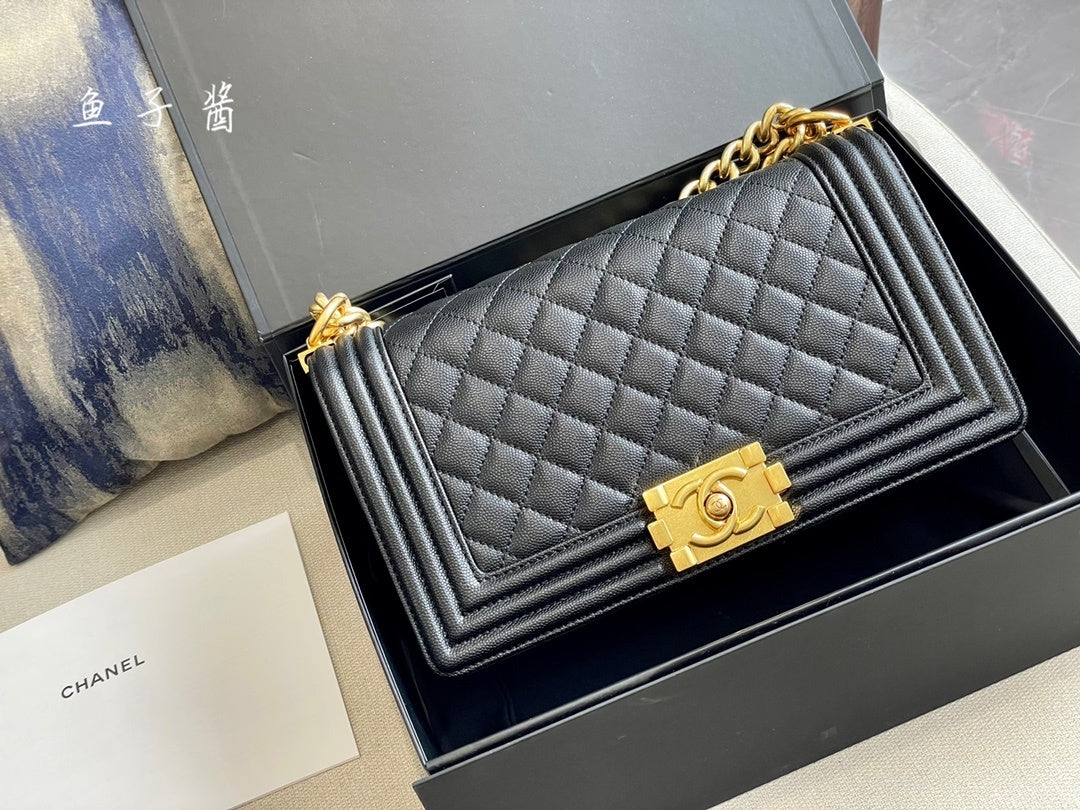 CEM11 New Arrive Hot Sale Black and Gold Color  Fashion Bag It Come with Box