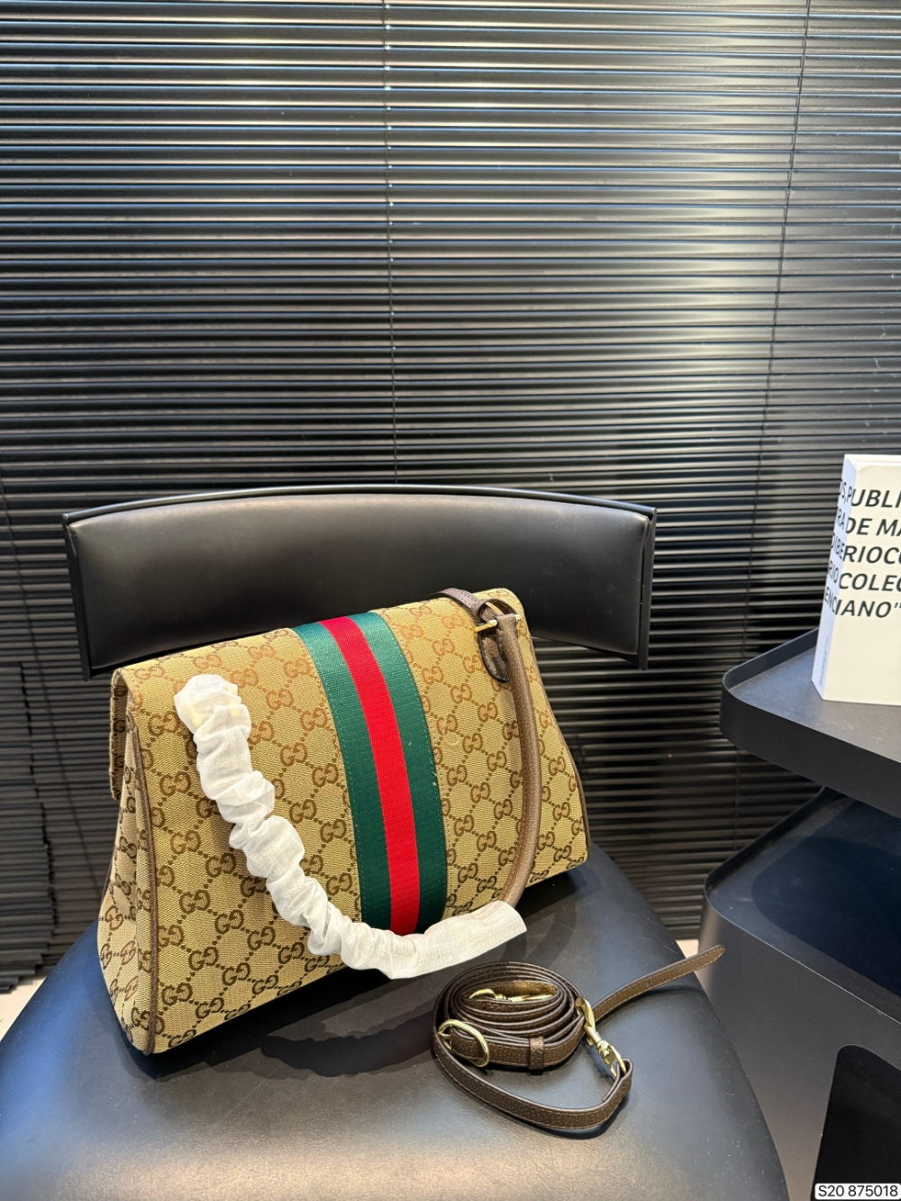GEM163 The new fashionable khaki ladies' handbag a high-quality gift option is an ideal choice for giving as a present 32* 25 cm