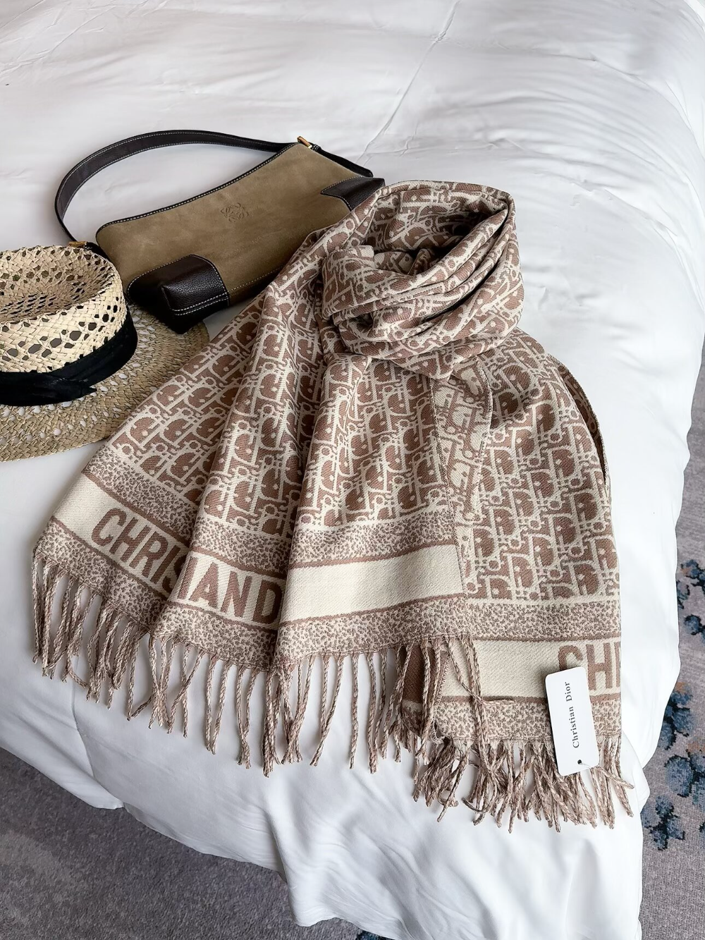 DEM380 new arrive  Hot sale grey brown color fashion beautiful  scarf  for woman gift  to choose