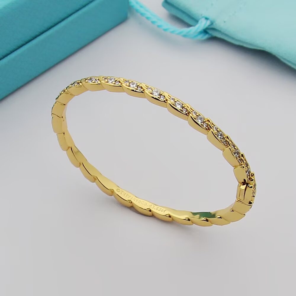 TEM45New arrive fashion gold silver rose color bracelets for woman beautiful jewelry to choose gift