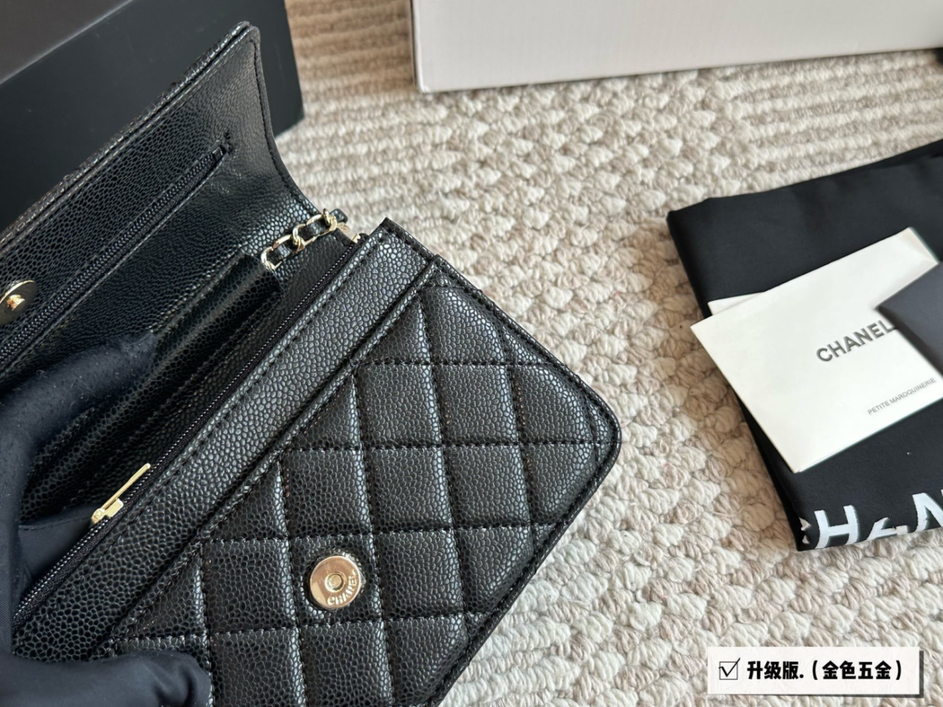 CEM288 New arrive fashion white	 black bag for woman hands bag beautiful gift to choose gift 20*13cm