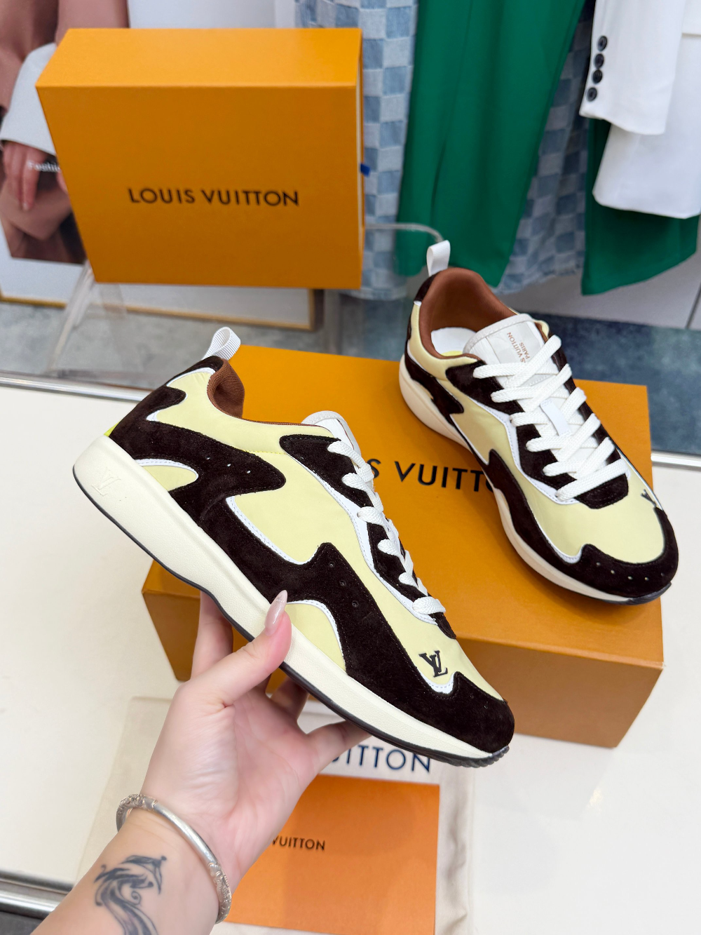 LEM551 New fashionable dark brown yellow women's shoes men's shoes available in various colors beautiful slippers excellent gift item size 39 to 46