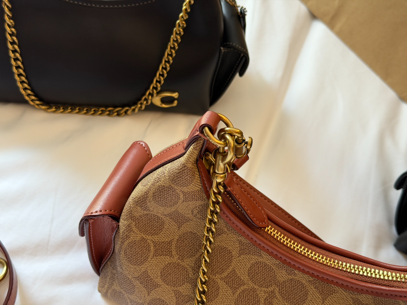 COEM08 New arrive fashion black brown bag for woman hands bag beautiful gift to choose gift 22*14cm