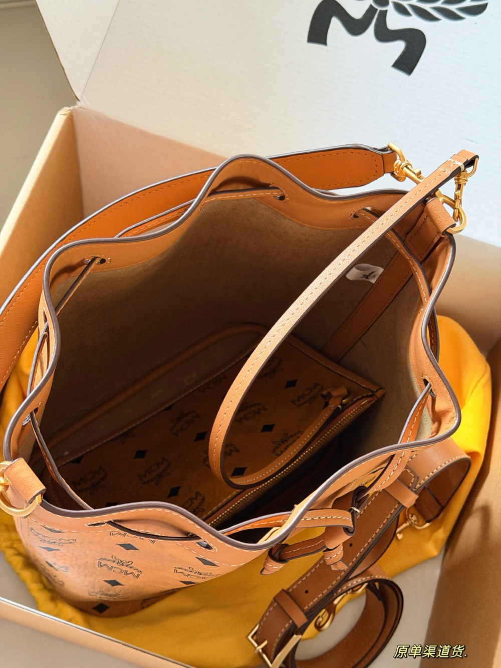 MCM05 New arrive fashion white black  pink brown bag for woman hands bag beautiful gift to choose gift 22*26cm