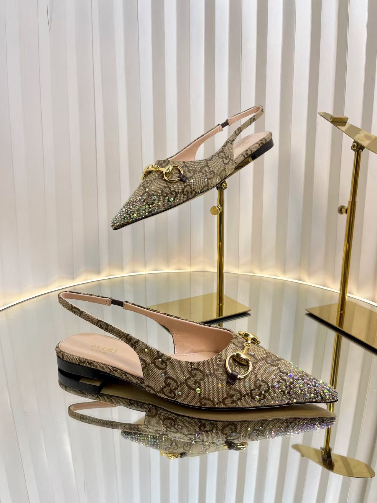 GEM138 Wholesale Outdoor Women men Shoes Famous Designer Brand Female Casual shoes Fashion for Lady