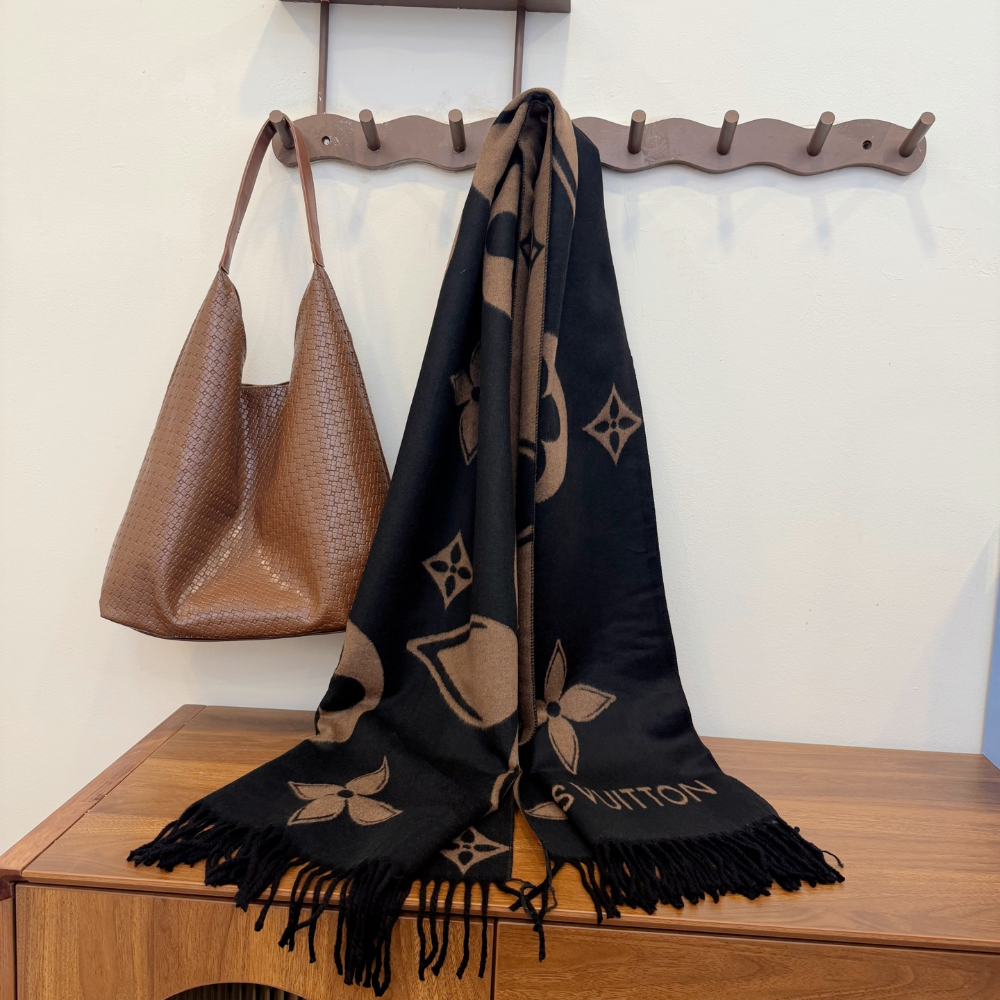 LEM530 new arrive  Hot sale pink yellow brown black color fashion beautiful  scarf  for woman gift  to choose size 180*60cm