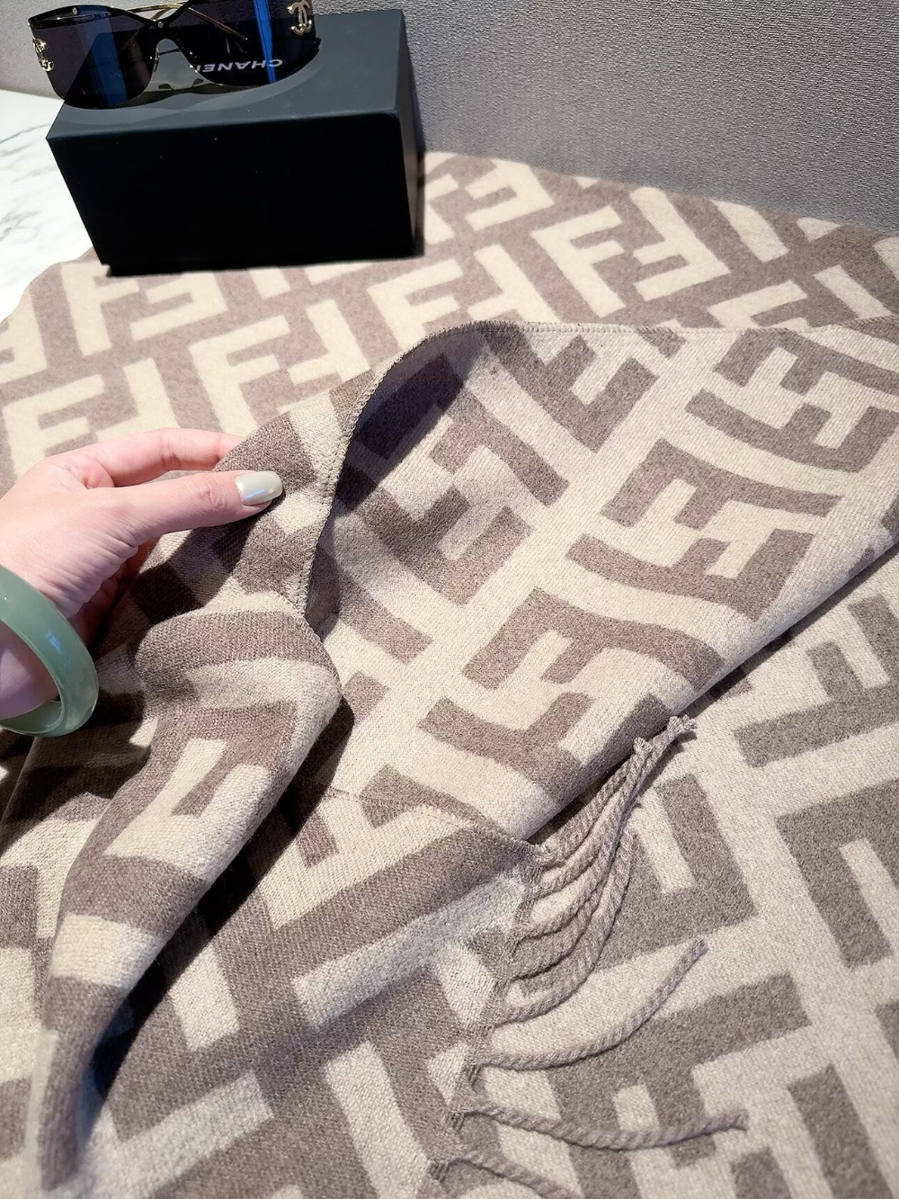 FEM34 new arrive  Hot sale brown  black color fashion beautiful  scarf  for woman gift  to choose 60x180cm