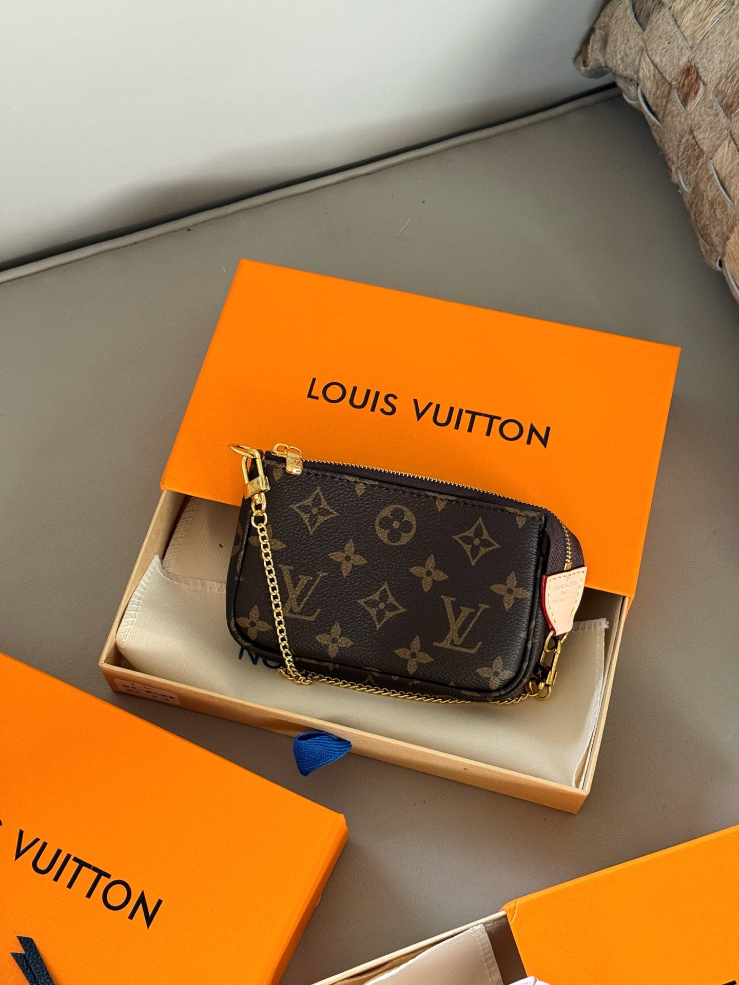 LEM253   15.5CM*10*4CM Designer Bag Shoulder Bag Crossbody Bag Luxury Bag Purse Designer Temperament Fashion Clash Color Fashion Bag