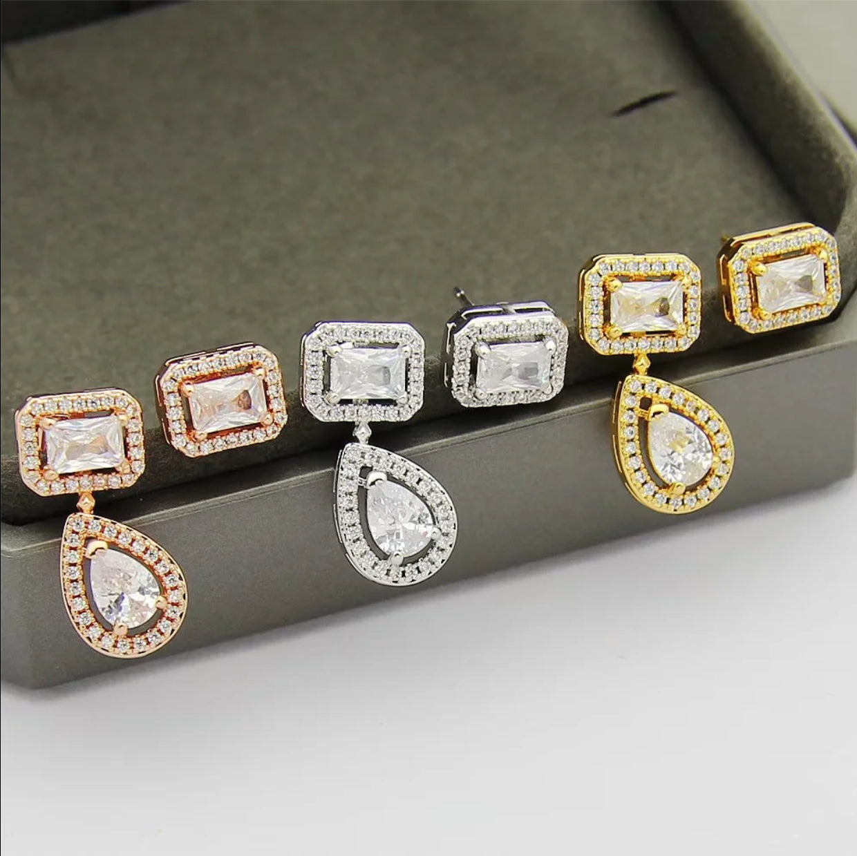 MEM16 New Full Diamond  Stud Earring Designer 18K Gold Stud Earring  Women  Love Promise Jewelry
