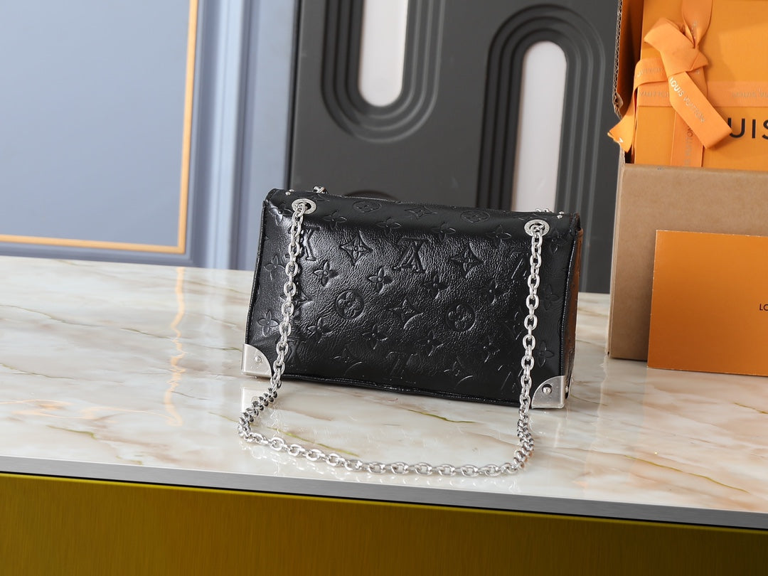 LEM337  Hot sale fashion black bag for woman hand bag beautiful gift  27 x 16 x 8cm size