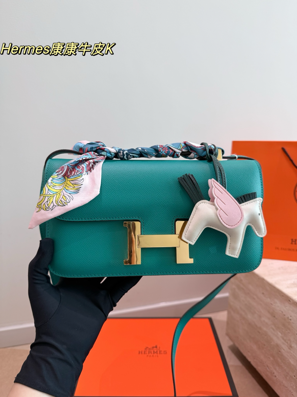 HEM109 New arrive fashion Black white brown blue green pink red khaki gray bag for woman hands bag beautiful gift to choose gift 27cm