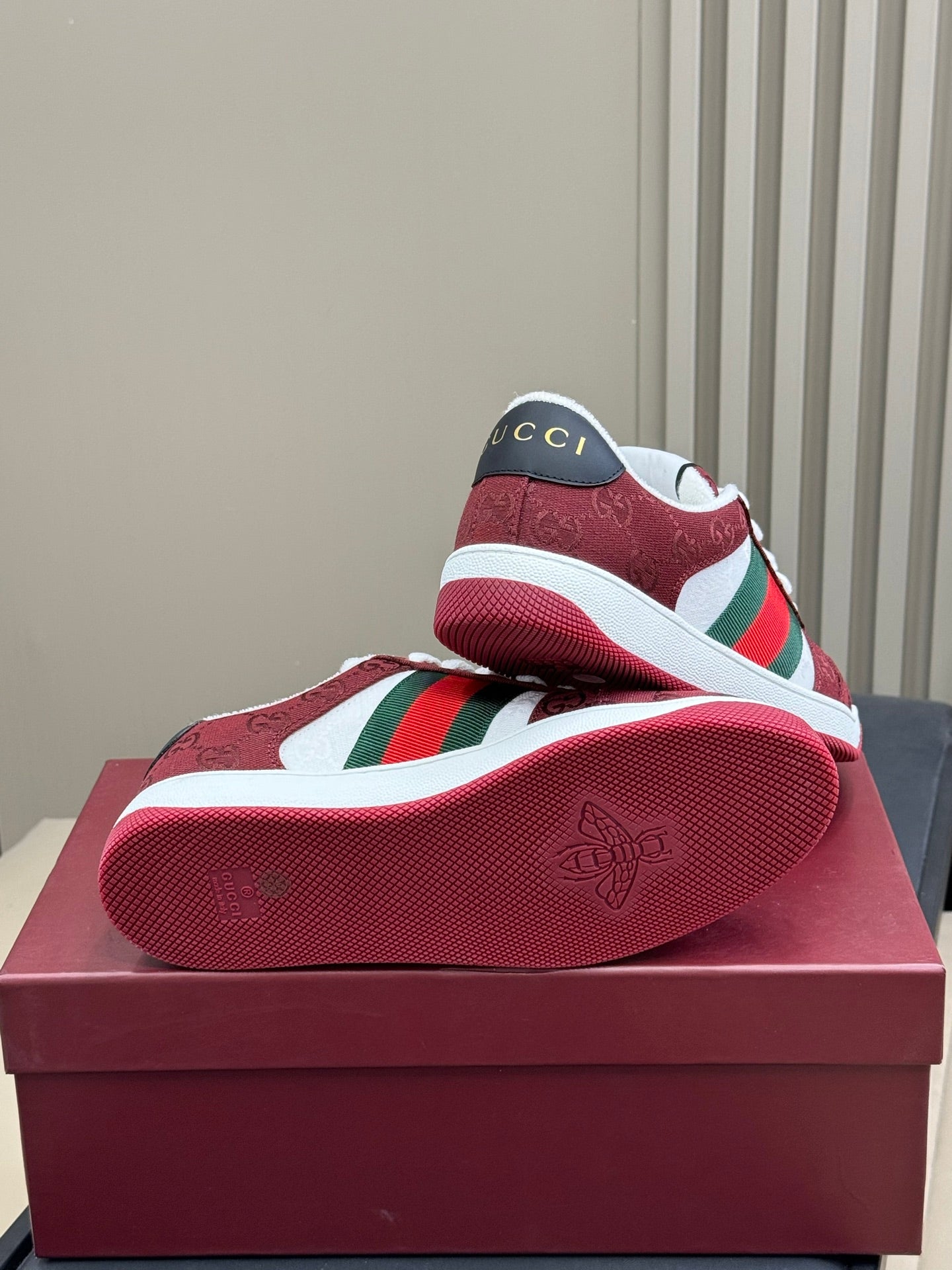 GEM119 New arrive fashion blue color shose for woman men beautiful gift to choose gift