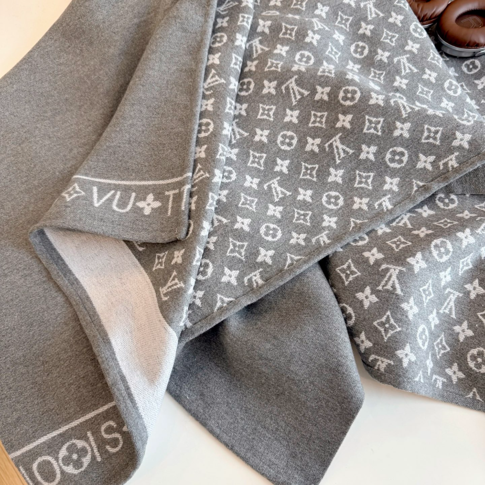 LEM642 new arrive  Hot sale grey color fashion beautiful  scarf  for woman gift  to choose