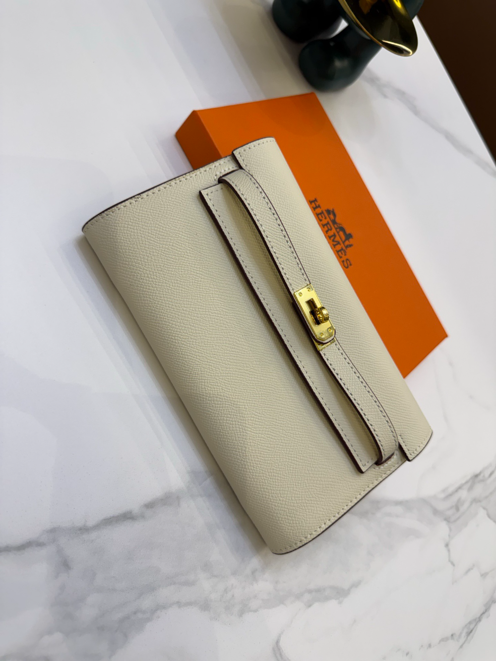 HEM149 New arrive fashion  black brown khaki blue white orange pink light blue  bag for woman hands bag beautiful gift to choose gift  21*14cm