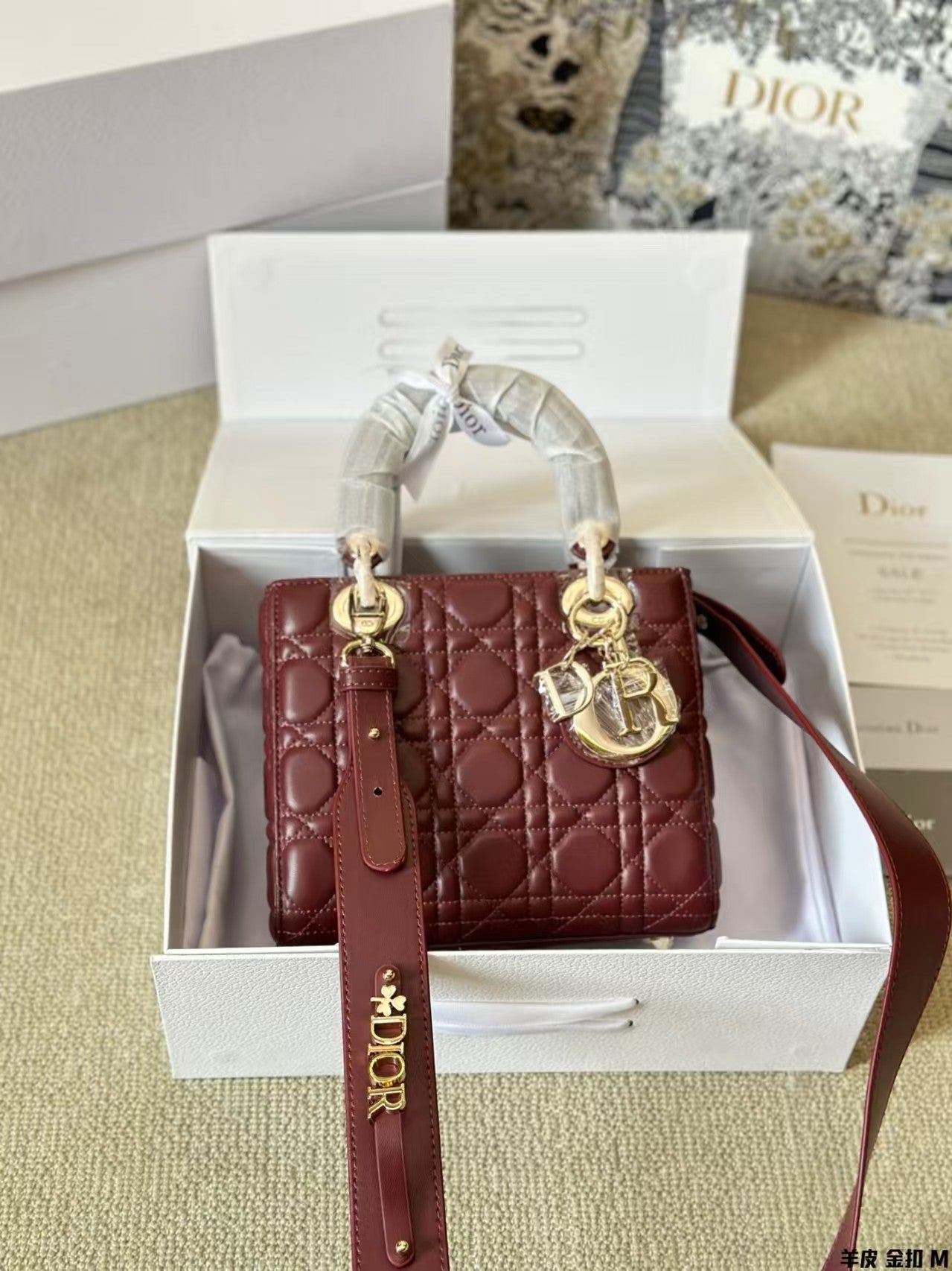 DEM301 New arrive fashion good brand black white  red blue hand bag for woman beautiful gift to choose gift 20cm 18cm