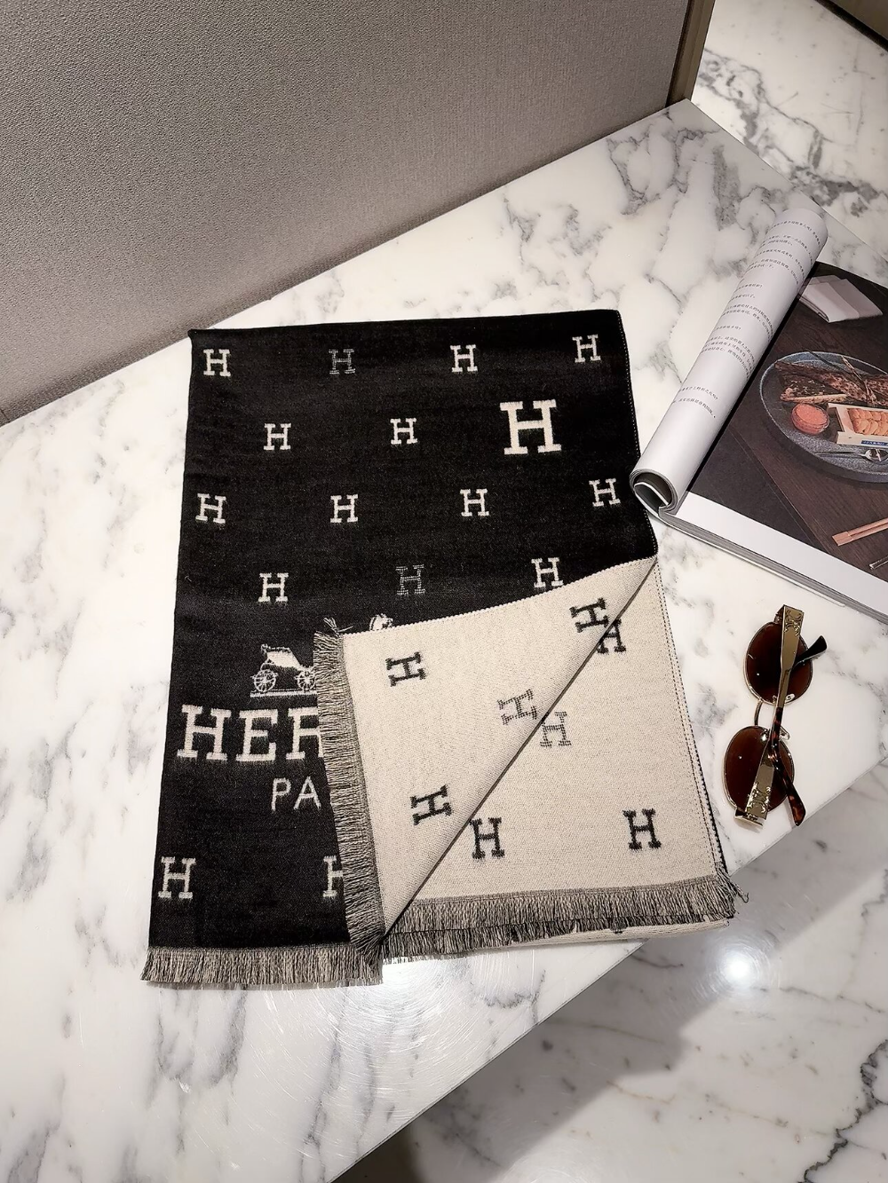 HEM147 new arrive  Hot sale light brown black  color fashion beautiful  scarf  for woman gift  to choose