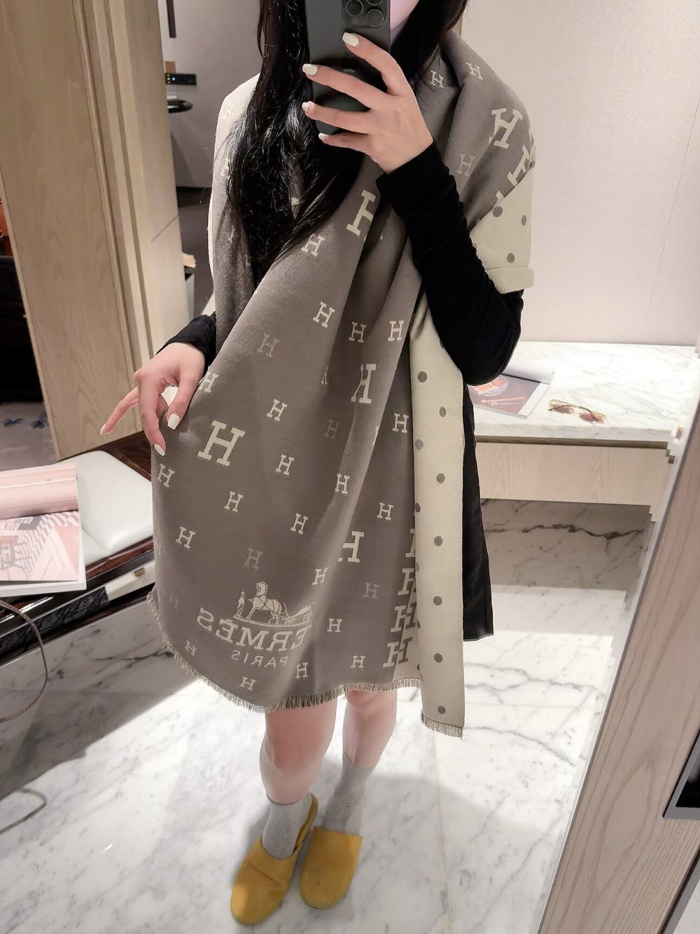 HEM148 new arrive  Hot sale brown blue grey red color fashion beautiful  scarf  for woman gift  to choose