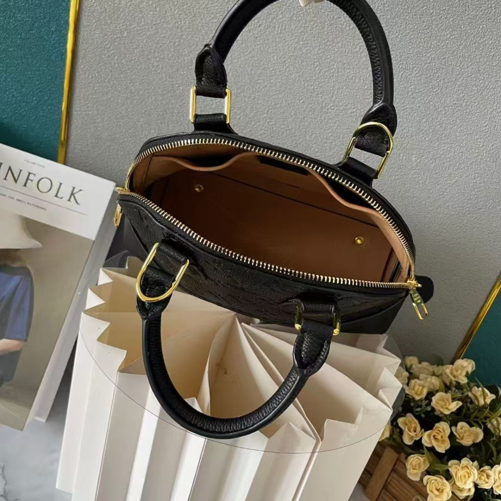 LEM457 New arrive fashion black bag for woman hands bag beautiful gift to choose gift 25.0x18.0x12.0 cm
