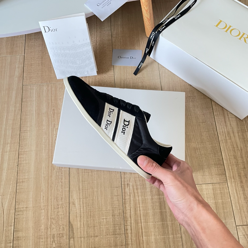 DEM365 New trendy black grey women's shoes men's shoes available in various colors excellent gift item