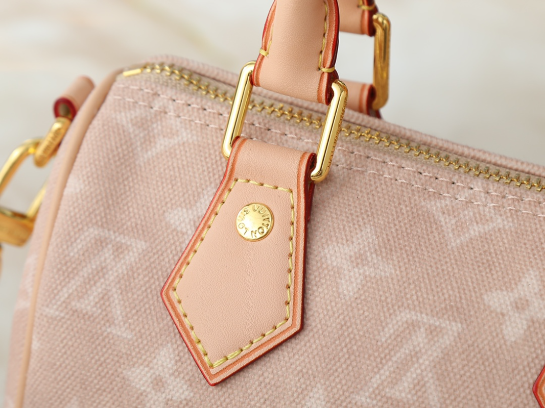 LEM510  New arrive fashion pink bag for woman beautiful gift to choose gift size to choose 20.5 x 13.5 x 12 CM