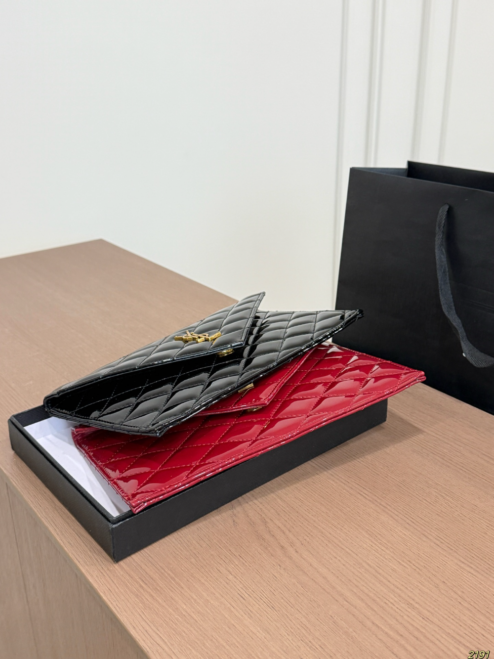 YLEM19 New arrive fashion black red color bag for woman beautiful gift to choose 27*16 cm