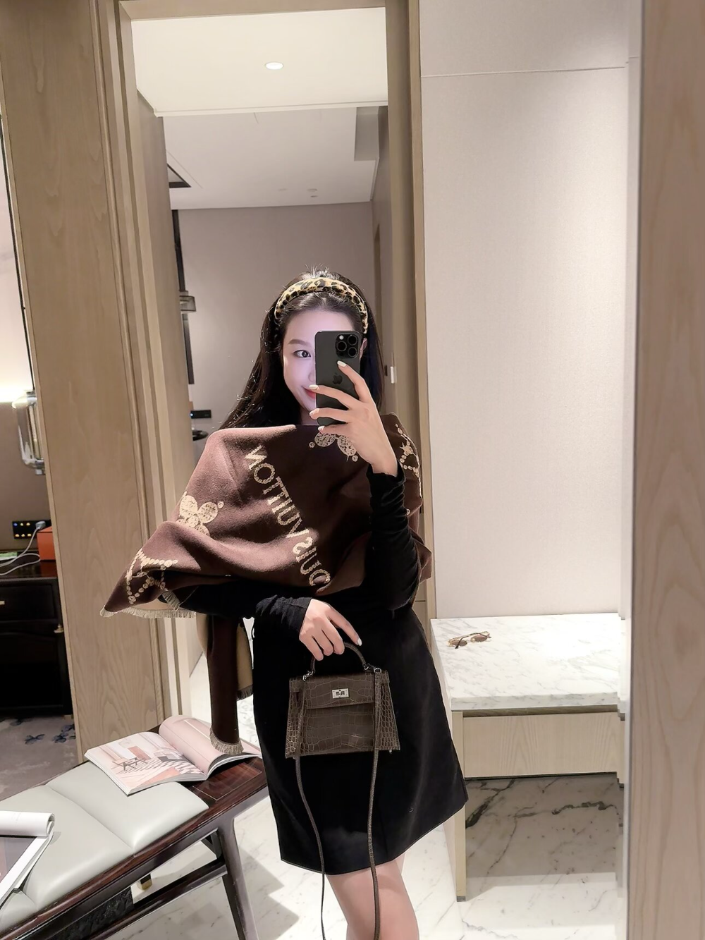 LEM616 new arrive  Hot sale brown black blue grey red color fashion beautiful  scarf  for woman gift  to choose