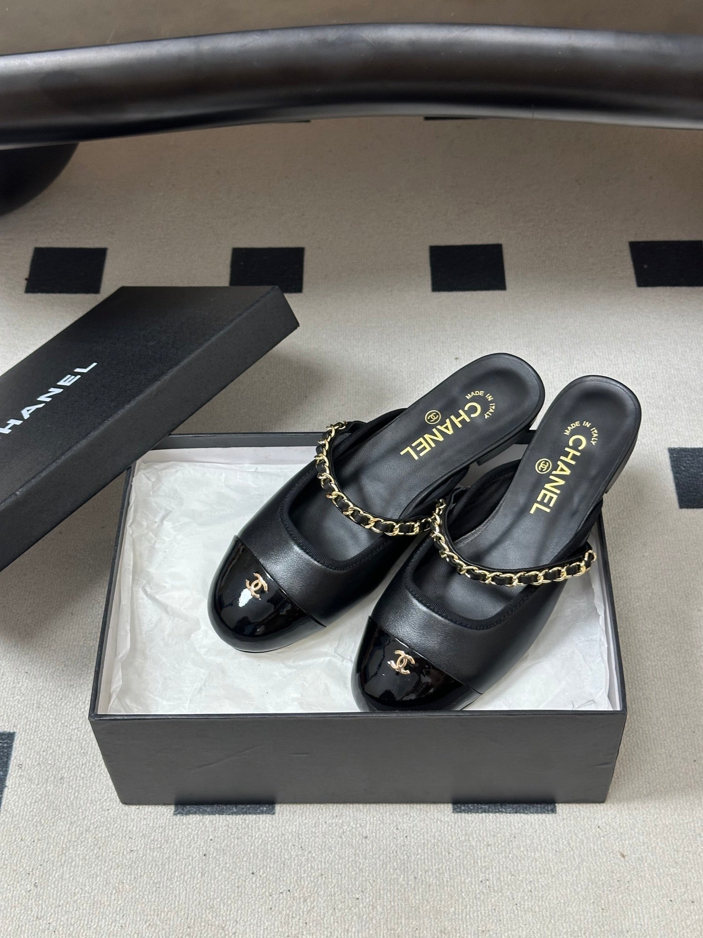 CEM257 New arrive fashion black and white color shose for woman beautiful gift to choose