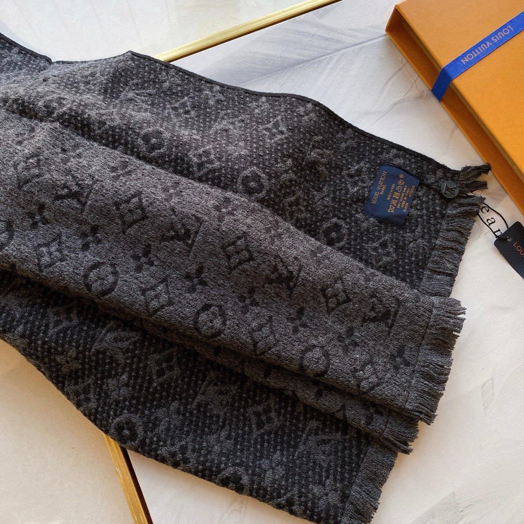 LEM325 new arrive Hot sale  black red gray color fashion beautiful scarf for woman men  gift to choose