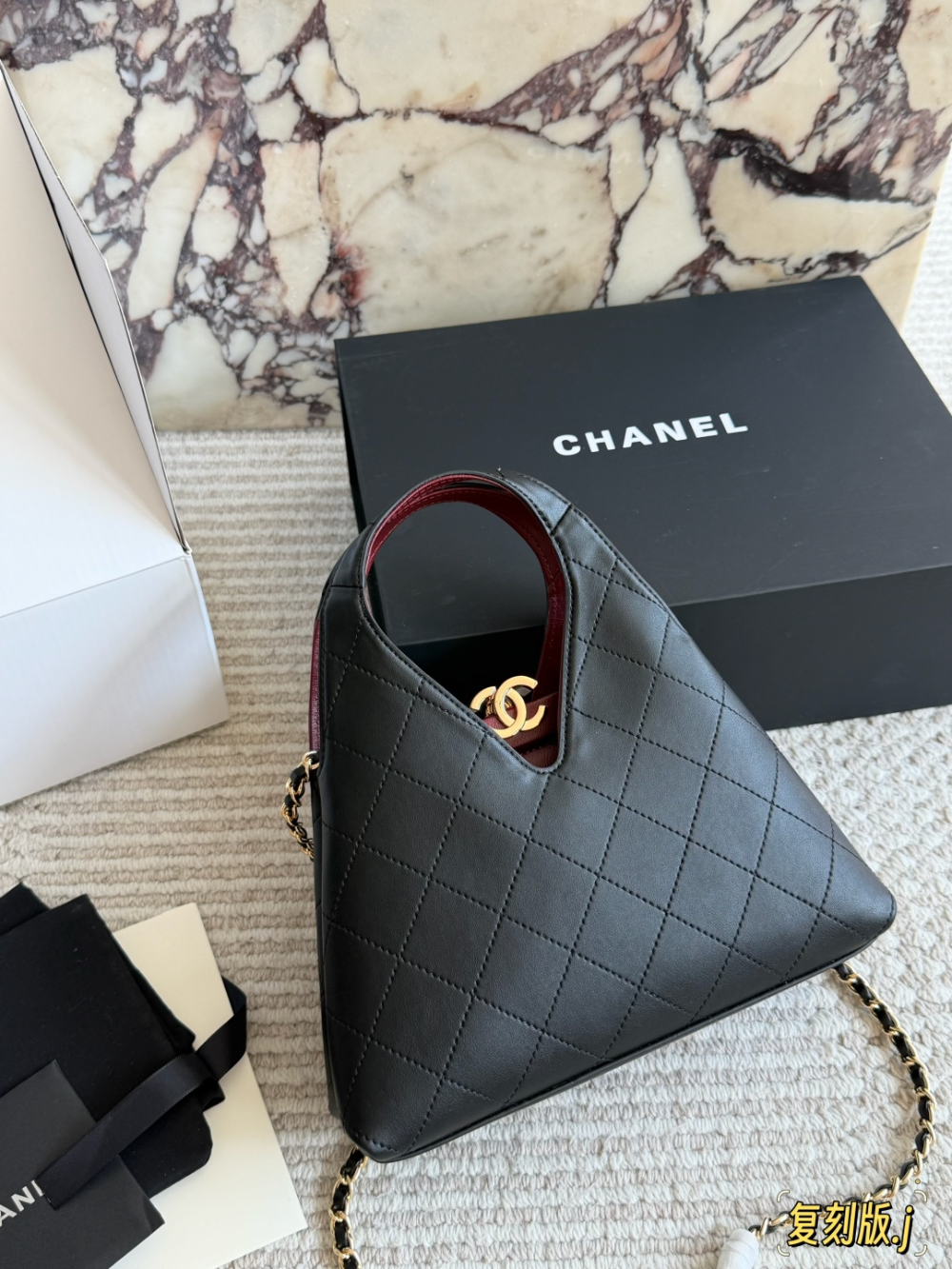 CEM309 New arrive fashion black white  pink red  Light camel color  khaki bag for woman hands bag beautiful gift to choose gift 23*25cm