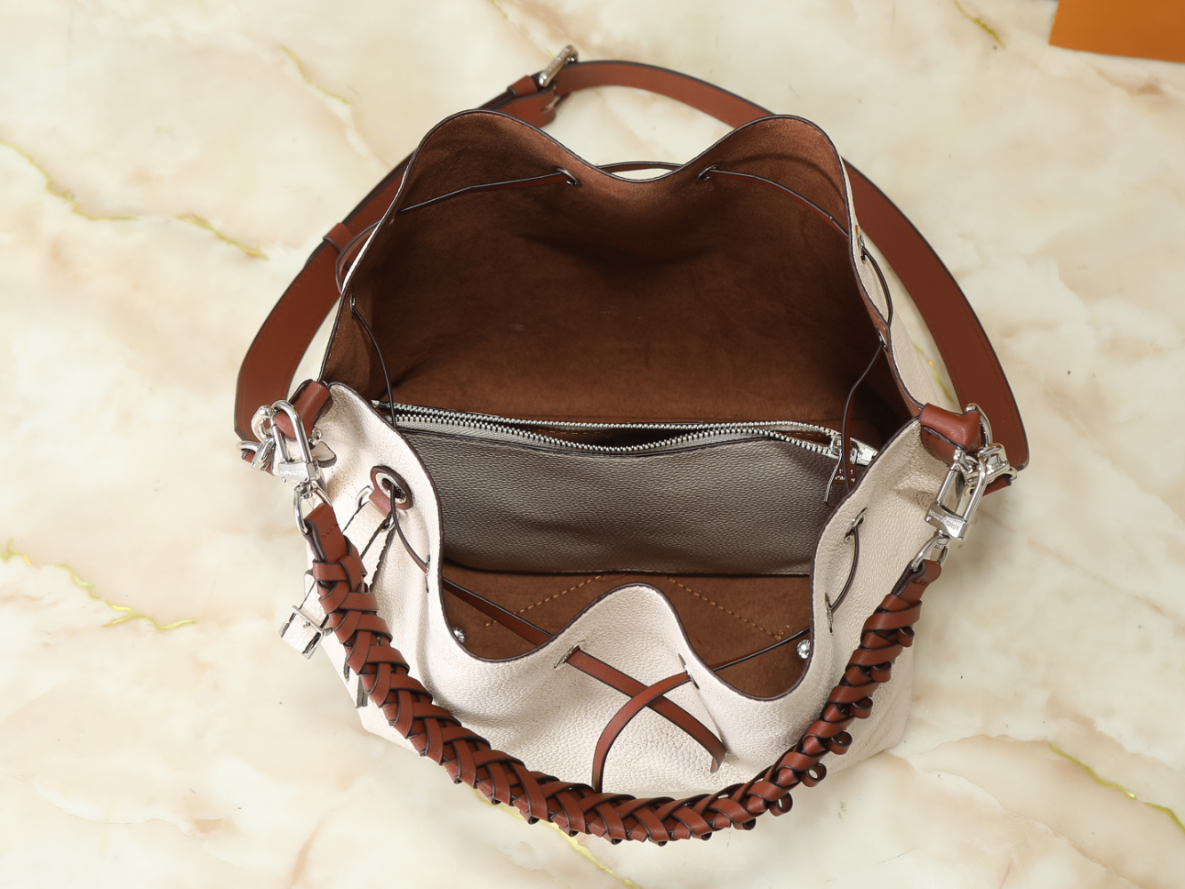 LEM486 New arrive fashion black white brown bag for woman hands bag beautiful gift to choose gift 25 x 25 x 20cm